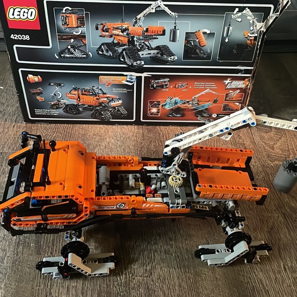 Lego 42038 - Picture 4 of 9